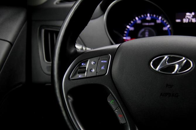 Hyundai ix35 I Рестайлинг с пробегом 2015 года, цена 1 538 000 рублей, 93200 км, внедорожник, Автокод Объявления