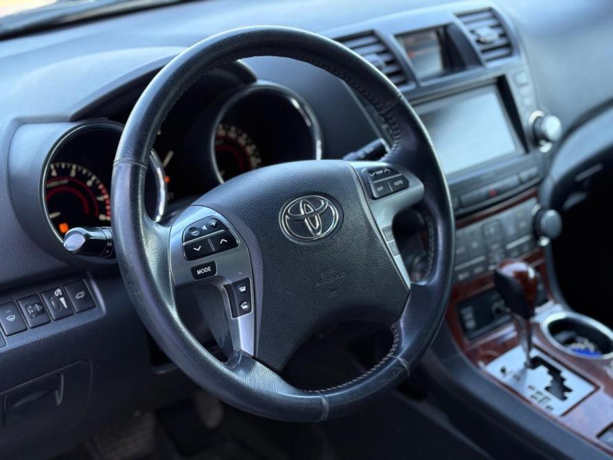 Toyota Highlander II (XU40) Рестайлинг Томск  - изображение 13