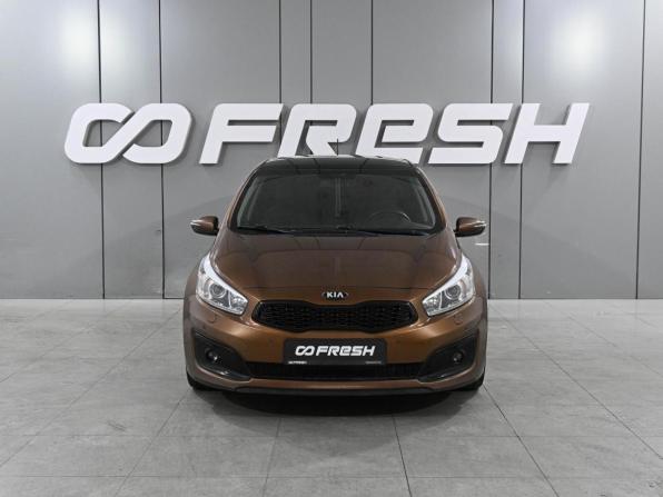 Kia Ceed II Рестайлинг с пробегом 2016 года, цена 1 299 000 рублей, 259058 км, хэтчбек, Автокод Объявления