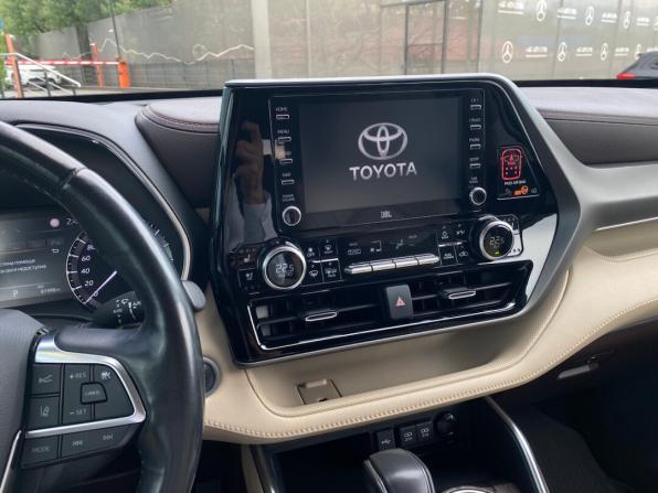Toyota Highlander IV (XU70) с пробегом 2021 года, цена 4 499 000 рублей, 87497 км, внедорожник, Автокод Объявления