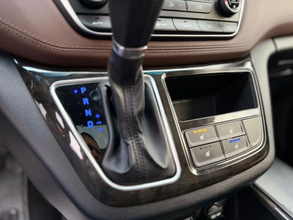 Hyundai Grand Starex I Рестайлинг 2 с пробегом 2018 года, цена 3 590 000 рублей, 90451 км, минивэн, Автокод Объявления