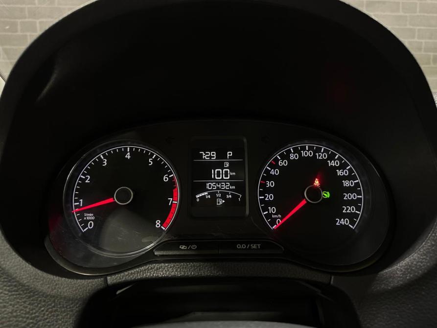 Volkswagen Polo V Рестайлинг Челябинск  - изображение 18