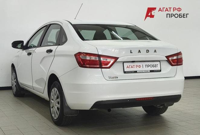 Lada (ВАЗ) Vesta I с пробегом 2018 года, цена 819 000 рублей, 117404 км, седан, Автокод Объявления
