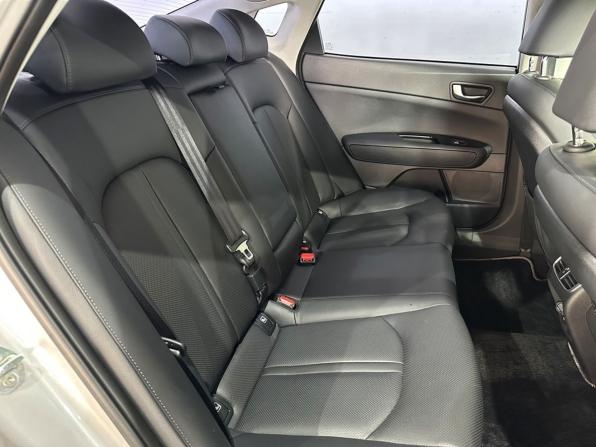 Kia Optima IV Рестайлинг с пробегом 2019 года, цена 2 395 000 рублей, 39142 км, седан, Автокод Объявления