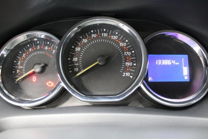 Renault Sandero II с пробегом 2015 года, цена 729 000 рублей, 133862 км, хэтчбек, Автокод Объявления
