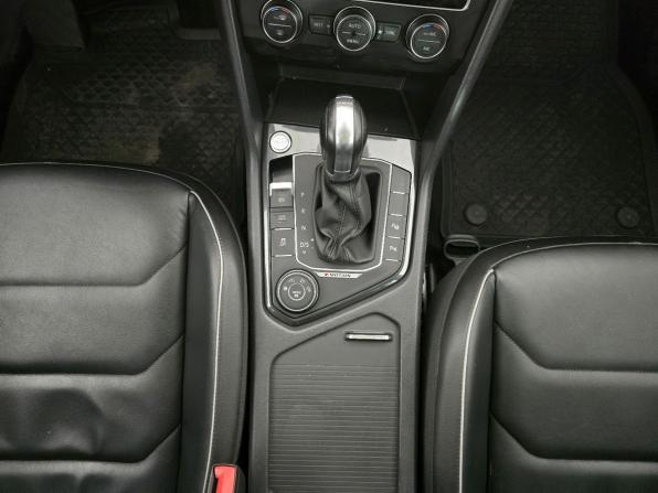 Volkswagen Tiguan II с пробегом 2017 года, цена 2 630 000 рублей, 72055 км, внедорожник, Автокод Объявления