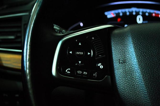 Honda CR-V V с пробегом 2018 года, цена 2 625 000 рублей, 164000 км, внедорожник, Автокод Объявления