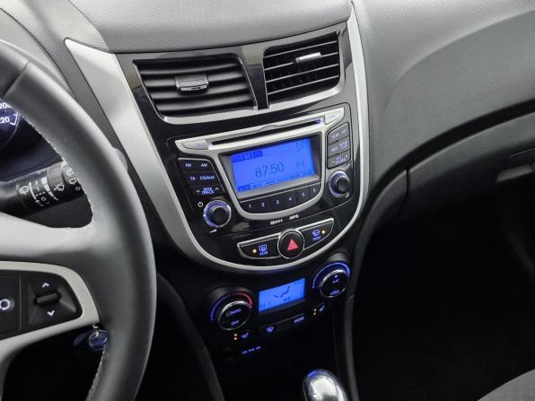 Hyundai Solaris I с пробегом 2012 года, цена 799 000 рублей, 144514 км, хэтчбек, Автокод Объявления