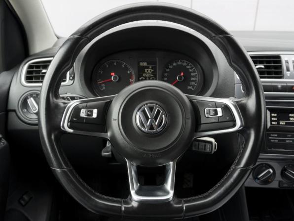 Volkswagen Polo V Рестайлинг с пробегом 2020 года, цена 949 000 рублей, 165223 км, седан, Автокод Объявления