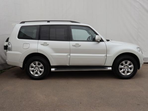 Mitsubishi Pajero IV Рестайлинг 2 с пробегом 2014 года, цена 2 599 000 рублей, 145107 км, внедорожник, Автокод Объявления