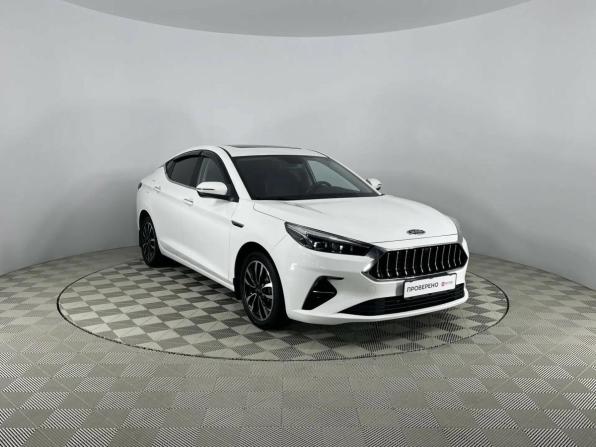 JAC J7 I с пробегом 2023 года, цена 1 207 000 рублей, 51835 км, хэтчбек, Автокод Объявления