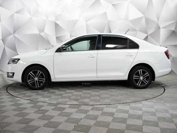 Skoda Rapid I Рестайлинг с пробегом 2018 года, цена 898 000 рублей, 222000 км, лифтбек, Автокод Объявления
