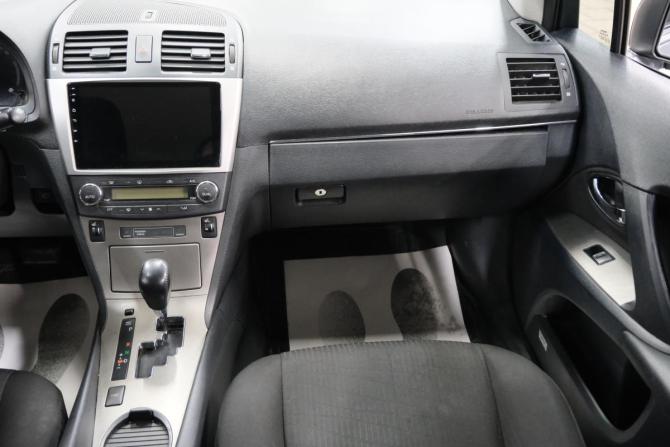 Toyota Avensis III с пробегом 2009 года, цена 1 049 000 рублей, 370000 км, седан, Автокод Объявления