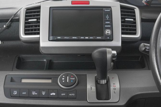 Honda Freed I с пробегом 2010 года, цена 1 049 000 рублей, 89000 км, компактвэн, Автокод Объявления