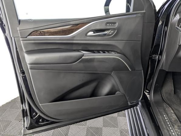 Cadillac Escalade V с пробегом 2022 года, цена 9 750 000 рублей, 33002 км, внедорожник, Автокод Объявления