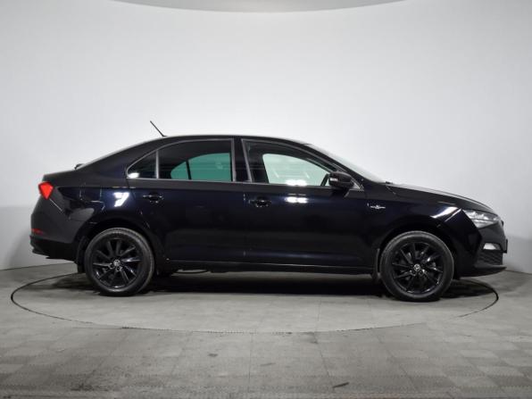 Skoda Rapid II с пробегом 2021 года, цена 1 691 000 рублей, 83835 км, лифтбек, Автокод Объявления
