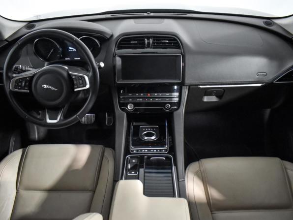 Jaguar F-Pace I с пробегом 2019 года, цена 3 270 000 рублей, 62005 км, внедорожник, Автокод Объявления