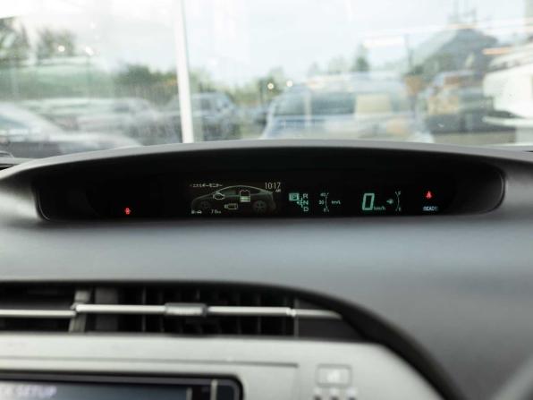 Toyota Prius III Рестайлинг (XW30) с пробегом 2013 года, цена 1 050 000 рублей, 245191 км, лифтбек, Автокод Объявления
