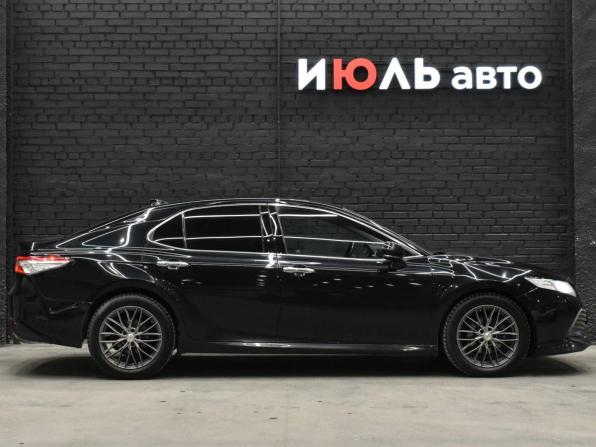 Toyota Camry VIII (XV70) с пробегом 2019 года, цена 2 435 000 рублей, 191695 км, седан, Автокод Объявления