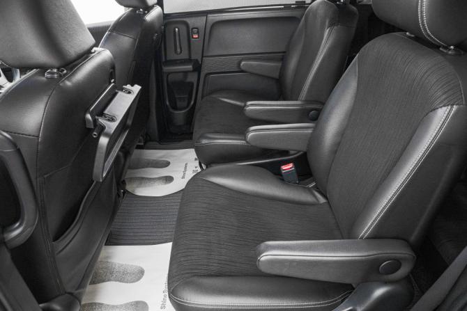 Honda Freed I с пробегом 2016 года, цена 1 329 000 рублей, 87000 км, компактвэн, Автокод Объявления