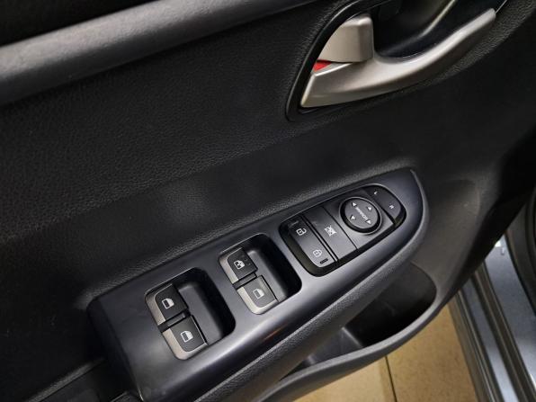 Kia Rio IV с пробегом 2019 года, цена 1 400 000 рублей, 80000 км, седан, Автокод Объявления