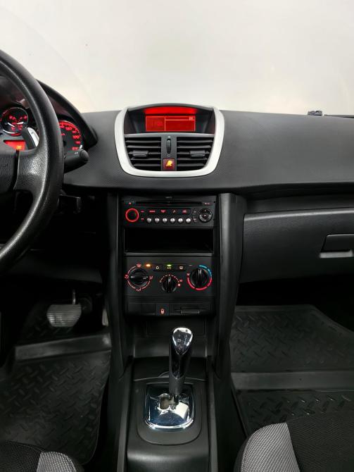 Peugeot 207 I Москва  - изображение 12