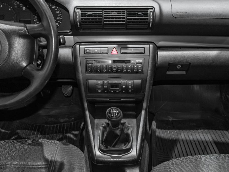 Audi A4 I (B5) Рестайлинг Екатеринбург  - изображение 16