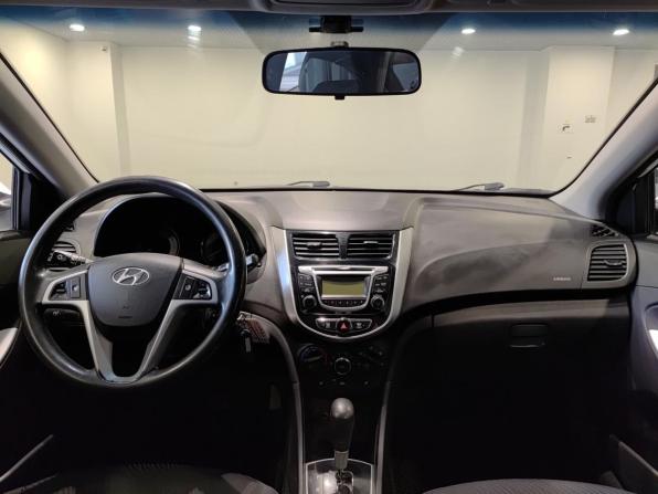 Hyundai Solaris I с пробегом 2013 года, цена 810 000 рублей, 137610 км, седан, Автокод Объявления