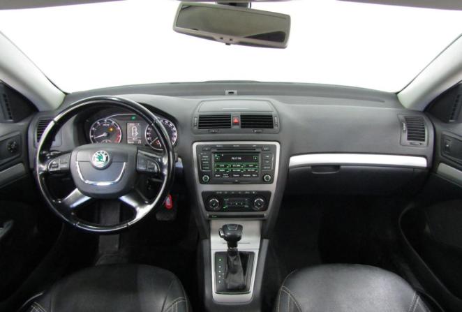 Skoda Octavia II (A5) Рестайлинг с пробегом 2011 года, цена 769 000 рублей, 165131 км, лифтбек, Автокод Объявления