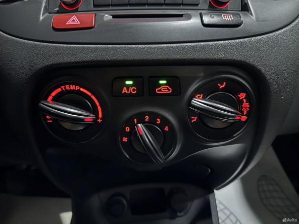Kia Rio II Рестайлинг с пробегом 2010 года, цена 665 000 рублей, 127000 км, хэтчбек, Автокод Объявления