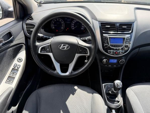 Hyundai Solaris I с пробегом 2011 года, цена 599 000 рублей, 122000 км, седан, Автокод Объявления