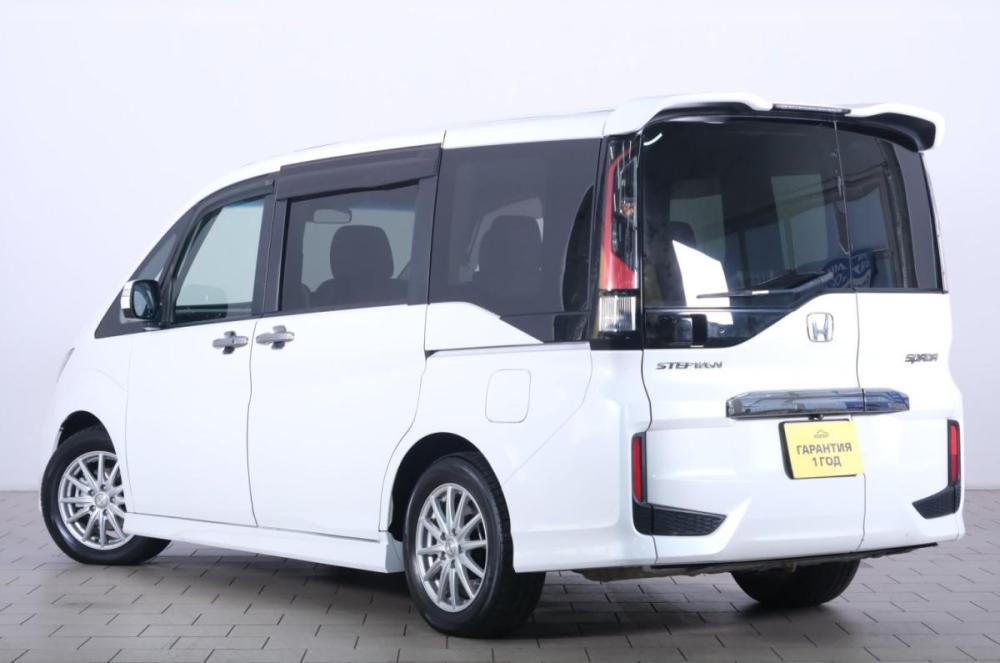 Honda Stepwgn V Омск  - изображение 5