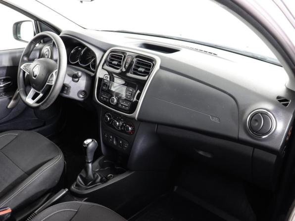 Renault Logan II Рестайлинг с пробегом 2021 года, цена 1 215 000 рублей, 55369 км, седан, Автокод Объявления