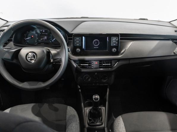 Skoda Rapid II с пробегом 2021 года, цена 1 470 000 рублей, 61079 км, лифтбек, Автокод Объявления