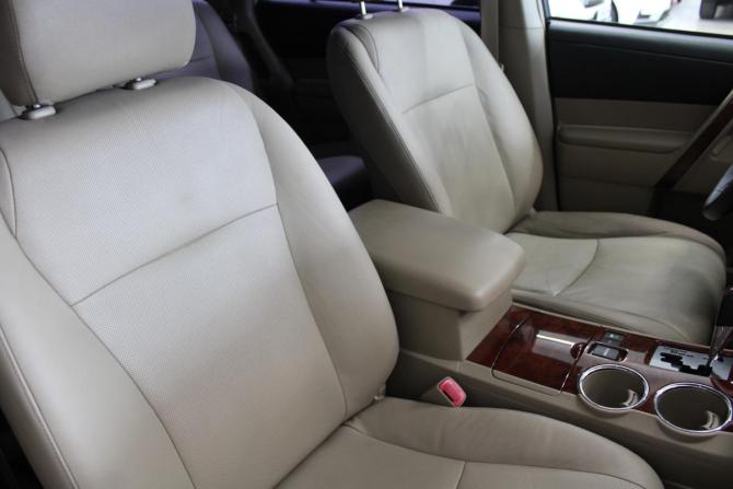 Toyota Highlander II (XU40) Рестайлинг с пробегом 2011 года, цена 1 948 000 рублей, 192727 км, внедорожник, Автокод Объявления