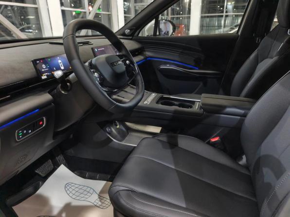 Omoda C7 с пробегом 2026 года, цена 2 700 000 рублей, 3 км, внедорожник, Автокод Объявления