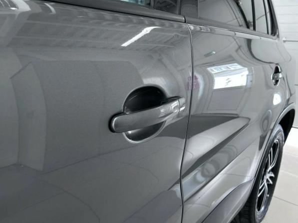 Volkswagen Tiguan I Рестайлинг с пробегом 2018 года, цена 2 238 000 рублей, 240200 км, внедорожник, Автокод Объявления