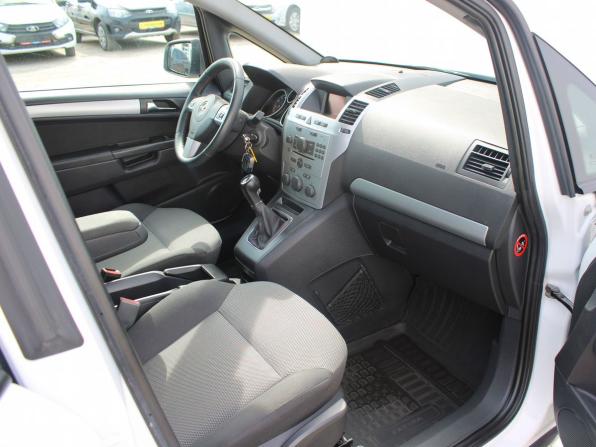 Opel Zafira B Рестайлинг с пробегом 2014 года, цена 819 000 рублей, 154988 км, компактвэн, Автокод Объявления