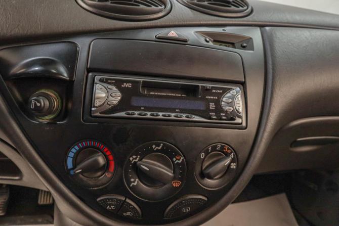 Ford Focus I Рестайлинг с пробегом 2003 года, цена 449 000 рублей, 198000 км, седан, Автокод Объявления