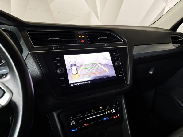 Volkswagen Tiguan II Рестайлинг с пробегом 2022 года, цена 2 599 000 рублей, 36370 км, внедорожник, Автокод Объявления