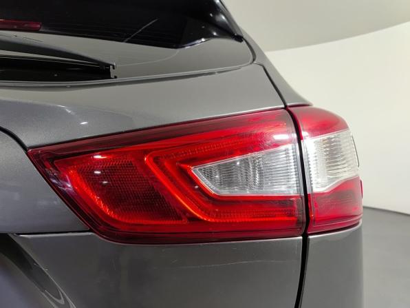 Nissan Qashqai II с пробегом 2015 года, цена 1 650 000 рублей, 134251 км, внедорожник, Автокод Объявления