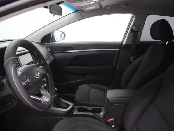 Hyundai Elantra VI (AD) Рестайлинг с пробегом 2019 года, цена 1 589 900 рублей, 168725 км, седан, Автокод Объявления