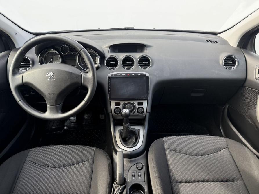 Peugeot 408 I Москва  - изображение 12