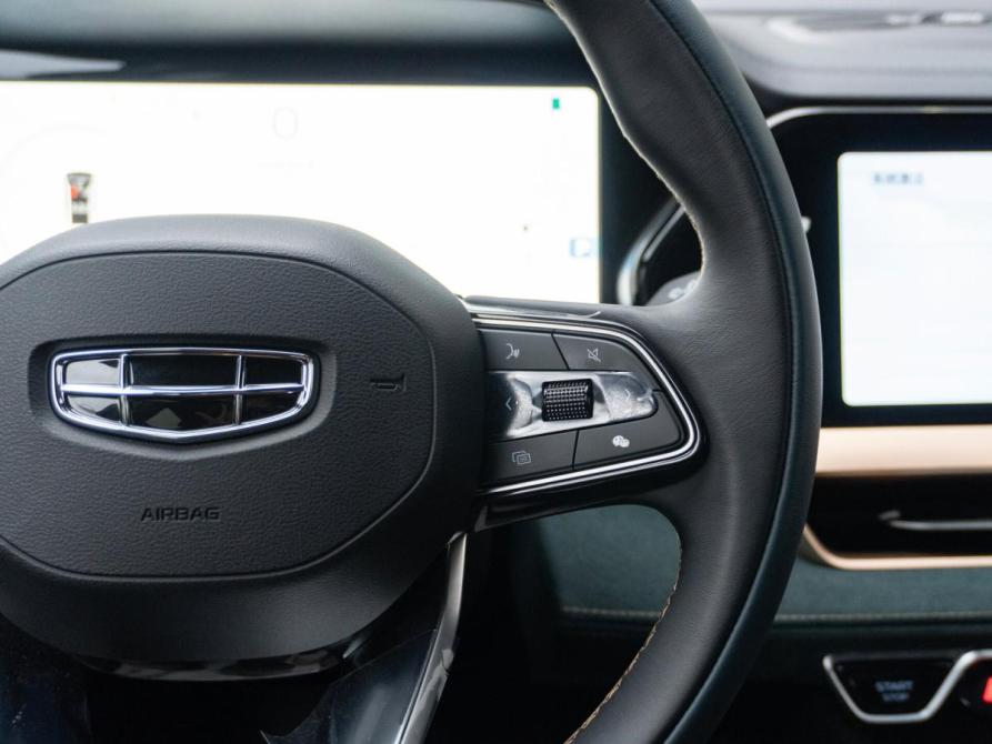 Geely Monjaro I Санкт-Петербург  - изображение 18