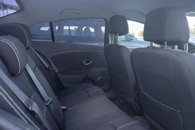 Renault Fluence I Рестайлинг с пробегом 2013 года, цена 632 000 рублей, 264693 км, седан, Автокод Объявления