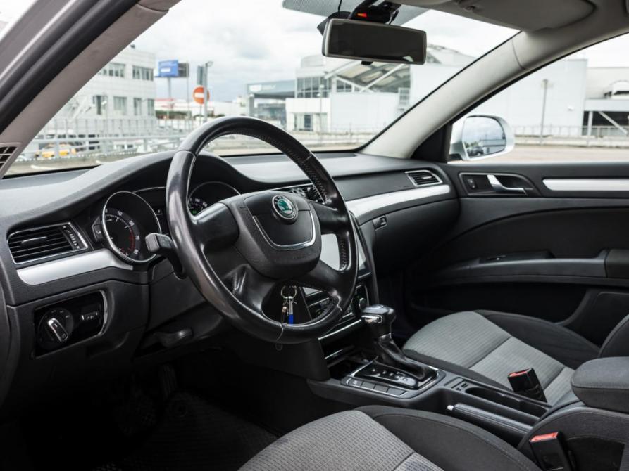 Skoda Superb II Москва  - изображение 9