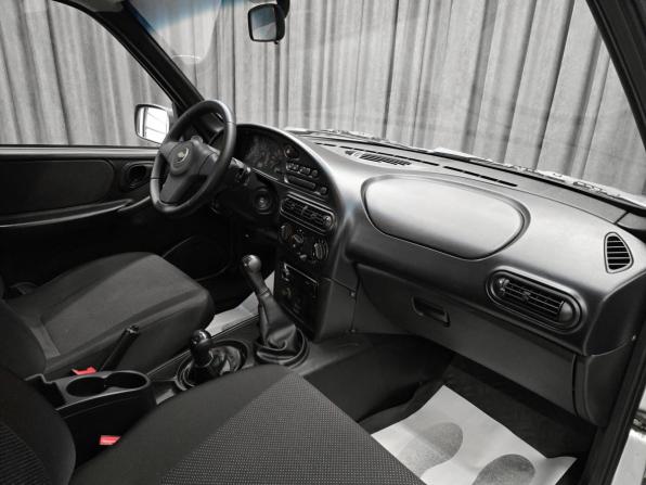 Chevrolet Niva I Рестайлинг с пробегом 2013 года, цена 559 000 рублей, 140000 км, внедорожник, Автокод Объявления