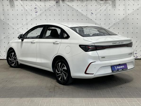 BAIC U5 Plus с пробегом 2023 года, цена 1 350 000 рублей, 24937 км, седан, Автокод Объявления