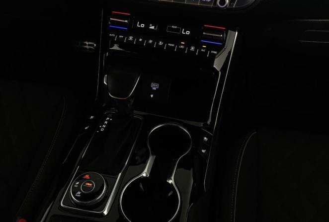 Kia Mohave I Рестайлинг 2 с пробегом 2022 года, цена 4 990 000 рублей, 74362 км, внедорожник, Автокод Объявления