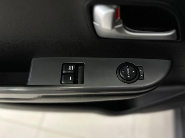 Kia Rio III Рестайлинг с пробегом 2017 года, цена 1 120 000 рублей, 84643 км, хэтчбек, Автокод Объявления